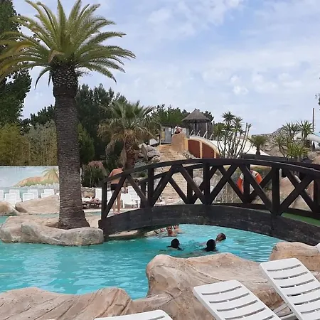 مكان تخييم Les Sables D'or *